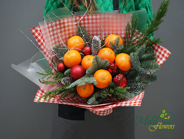 New Year Bouquet with Tangerines and Christmas Tree No. 1 photo